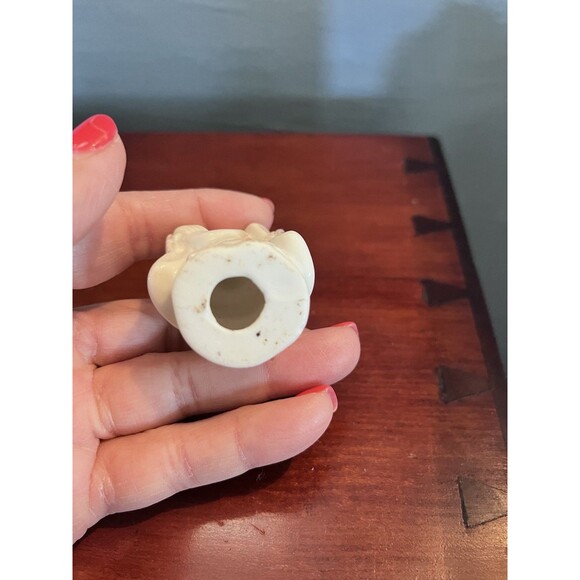 Blanc de Chine White Porcelain Figurine Geisha Instrument Mandolin Small Mini - Picture 7 of 8